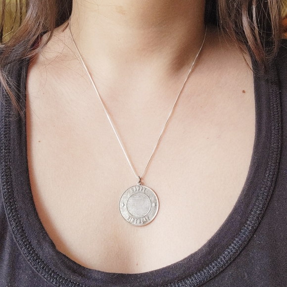 Vintage 925 Sterling Silver Happy Birthday Engraveable Medallion Coin Necklace - Picture 3 of 7